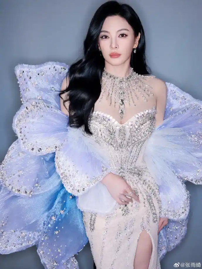 手游充值对比图